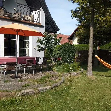 Cichy Dom Z Ogrodem Feriehus Rowy (Pomerania)